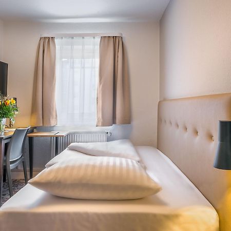 Signature Hotel Astoria Hamburg Luaran gambar
