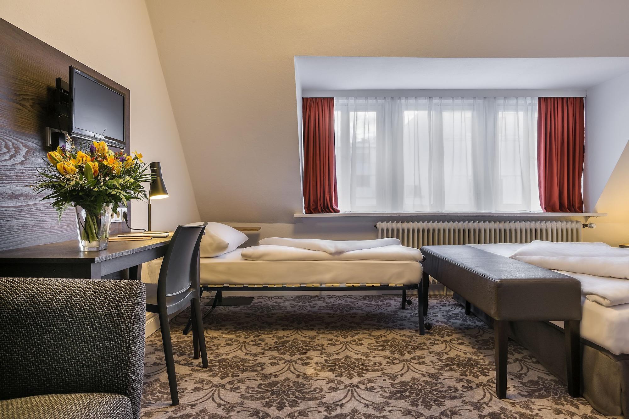 Signature Hotel Astoria Hamburg Luaran gambar
